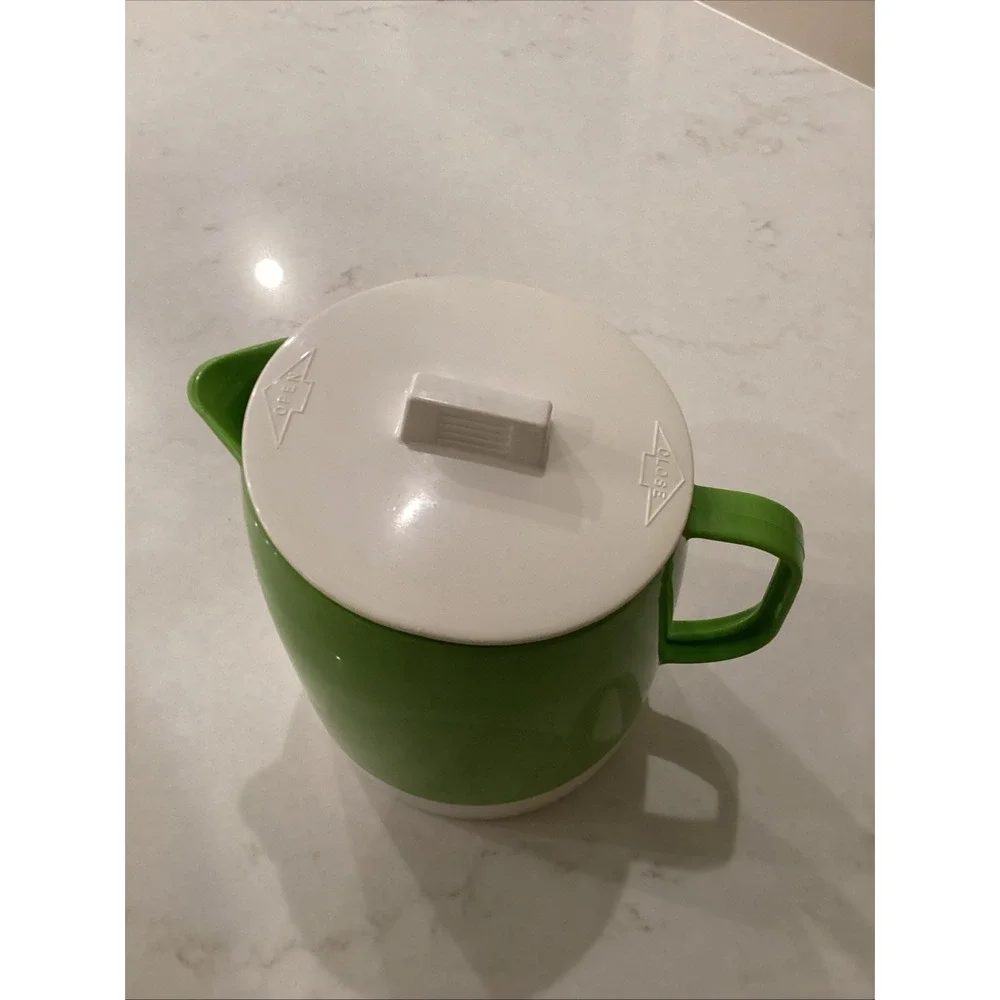 1970's Quikut Double Walled Insulated Green White Pitcher For Hot Or Cold Liquid